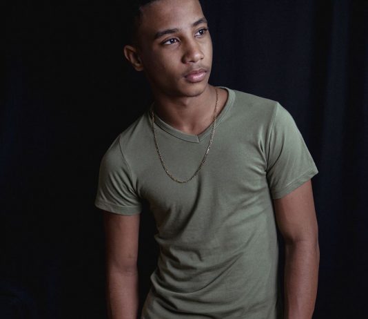 Ziggy, 16 ans, lance son premier album le 16 septembre au Jammin Club Ziggy Prosper Talking About