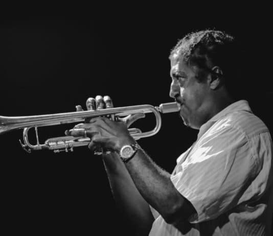 « Jazz Mauricien – Le nouvel album de Philippe Thomas intitulé « ARE YOU TALKING TO ME? » Philippe Thomas musicien mauricien